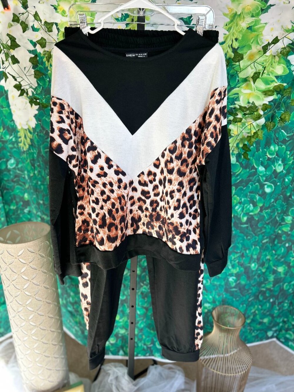 NWOT - SHEIN Colorblock Leopard Print Long Sleeve Top & Joggers Set SZ L